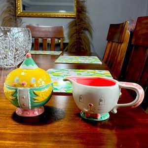 Johanna Parker creamer and sugar